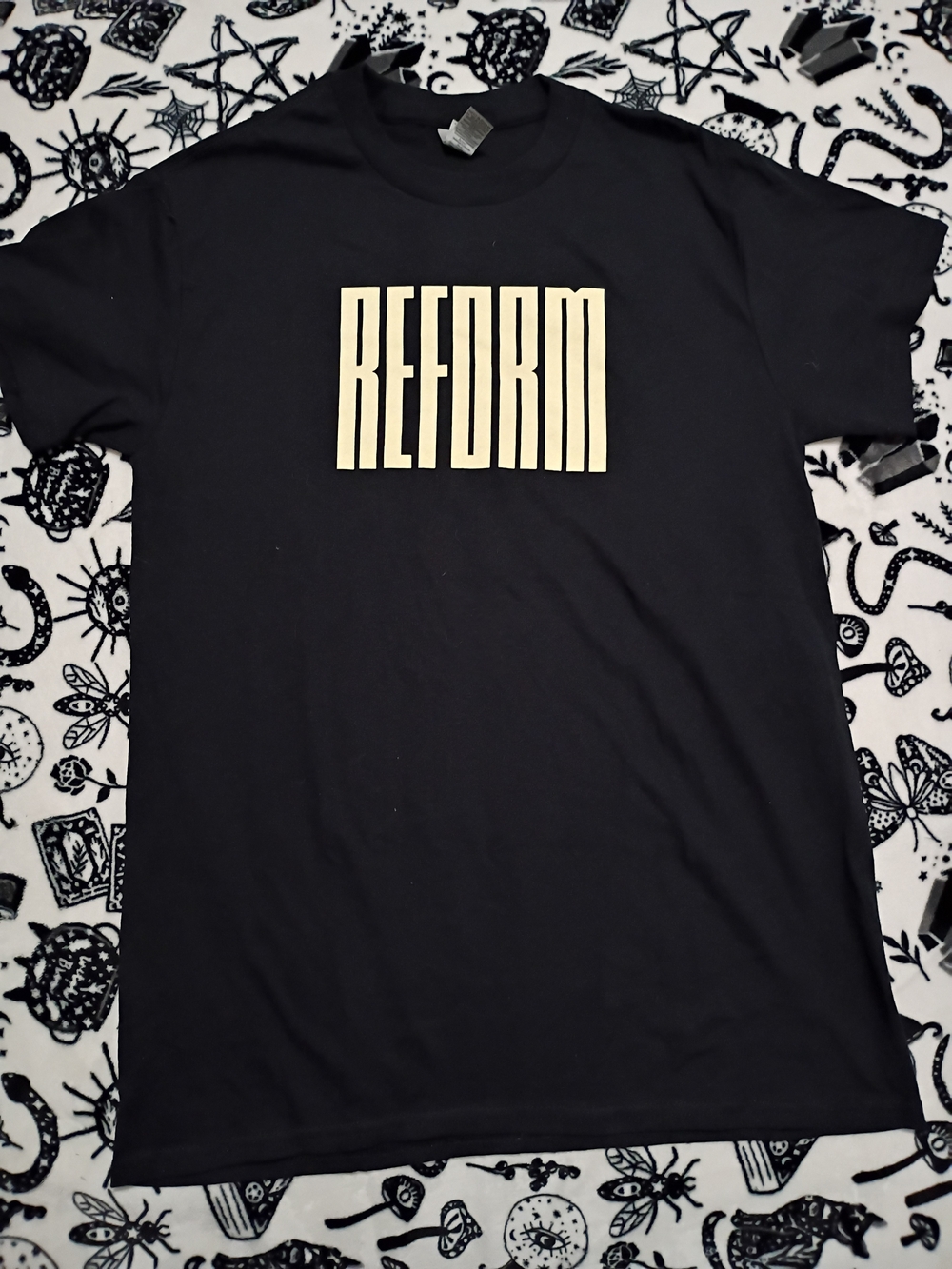 Gildan Black T-Shirt